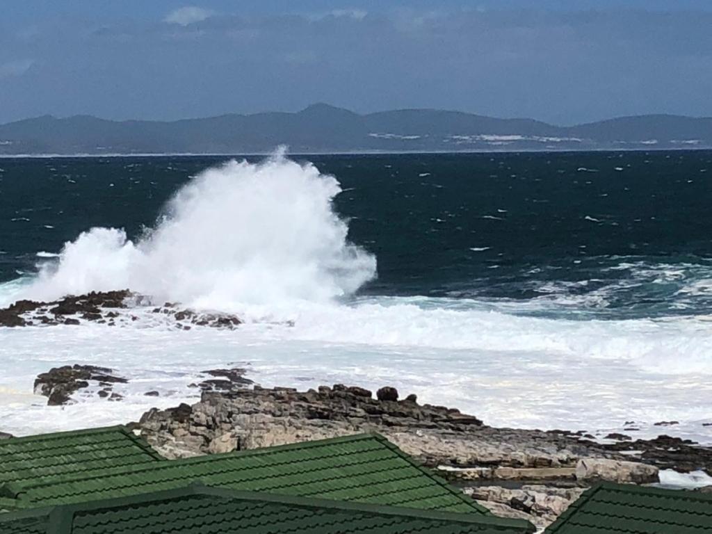 Whale Rock Estate Hermanus Sea View Apartment Exterior photo